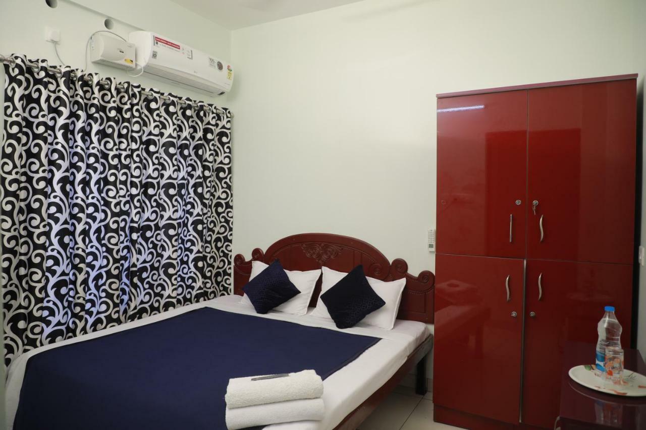 Bed and Breakfast Pavithram Residency Коллам Экстерьер фото
