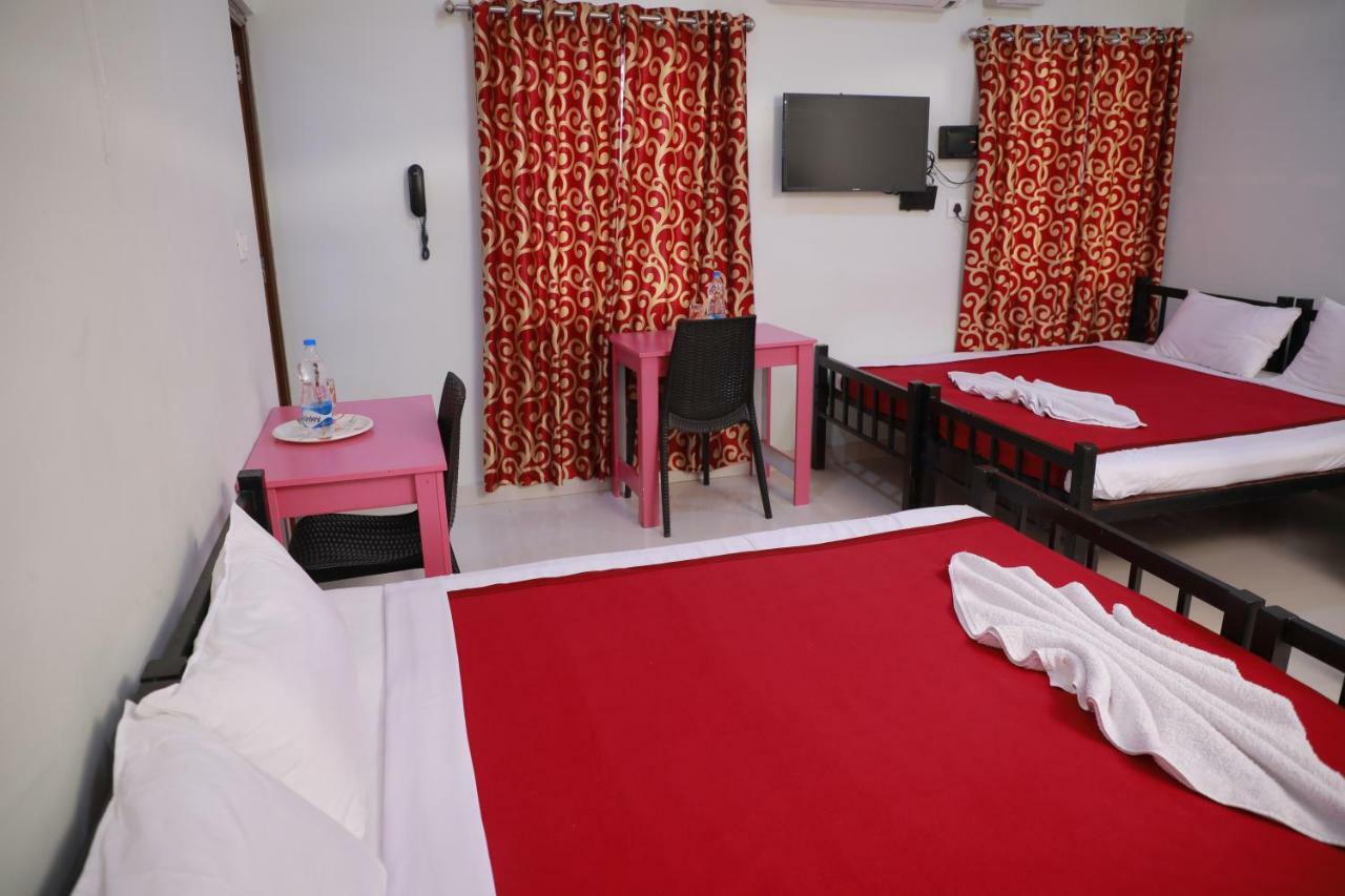 Bed and Breakfast Pavithram Residency Коллам Экстерьер фото